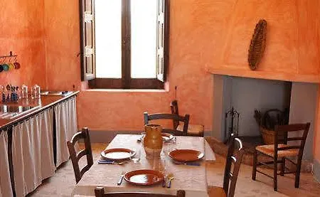 Agriturismo Due Torri カントリーハウス *