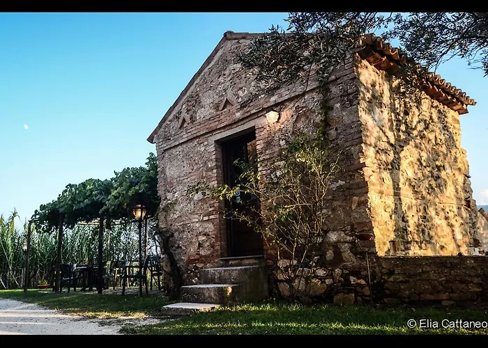 Hétvégi ház Agriturismo Due Torri Chiaravalle Centrale